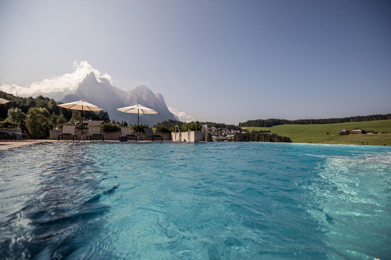 Hotel Alpenflora Castelrotto Exteriör bild